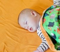 Selbstgemachte Babydecken ohne Nähen
