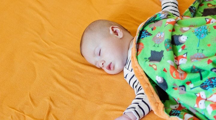 Selbstgemachte Babydecken ohne Nähen