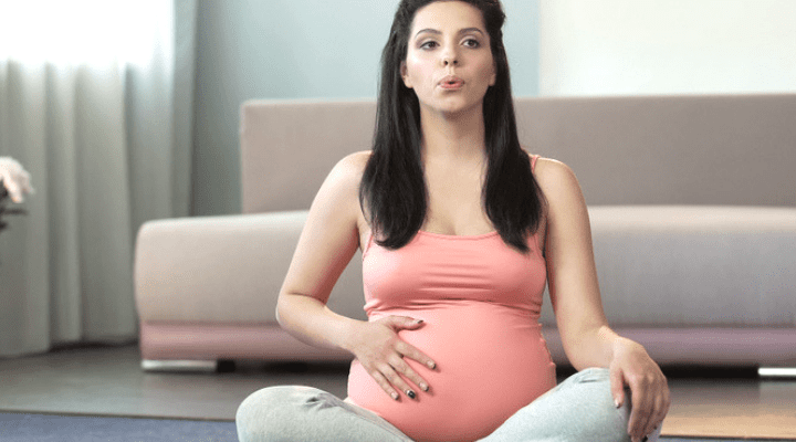 Atemübungen helfen bei Stressabbau und bei der Vorbereitung auf die Geburt während der Schwangerschaft 1