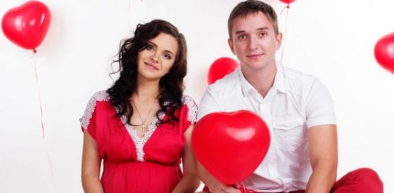 Ein Partnerleitfaden für den perfekten Valentinstag einer schwangeren Frau 1