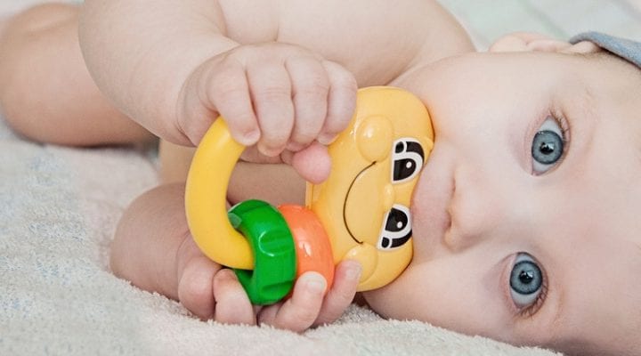 Tipps, um zahnende Babys zu beruhigen 1
