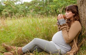Must-Haves für eine Herbst-Schwangerschaft: Gut vorbereitet durch die goldene Jahreszeit 2