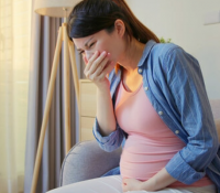 Schwere morgendliche Übelkeit: Welche Mythen es gibt, und wie wichtig die richtige Prävention und Behandlung ist