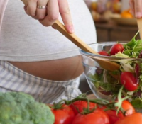  Lycopin: Wie der rote Pflanzenstoff eine gesunde Schwangerschaft fördert