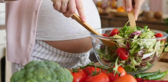  Lycopin: Wie der rote Pflanzenstoff eine gesunde Schwangerschaft fördert