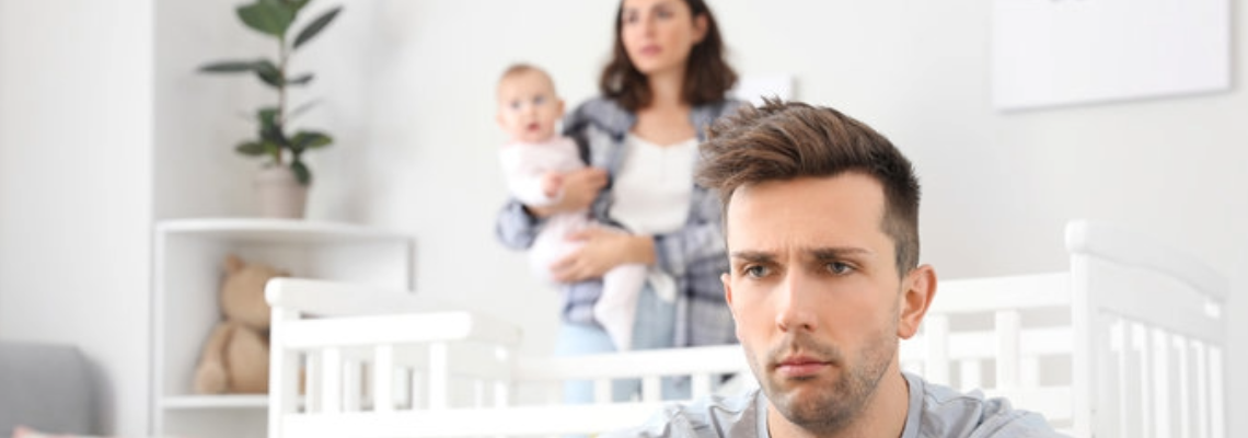 Ein Jahr nach der Geburt ihres Kindes sind Väter einem erhöhten Risiko für Depressionen ausgesetzt