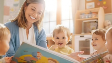 Die Betreuung in einer Kindergruppe wirkt sich positiv auf die Entwicklung von Kleinkindern aus