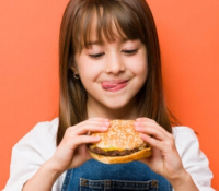 Junkfood in der Kindheit kann das Gehirn nachhaltig verändern 1