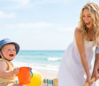 Sommer mit Baby und Kleinkind: So meistern Sie die Hitze