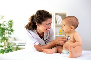 Das Baby ist da: Was Eltern in den ersten Wochen nach der Geburt wissen sollten 3