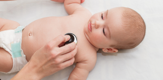 Baby mit Herzfehler
