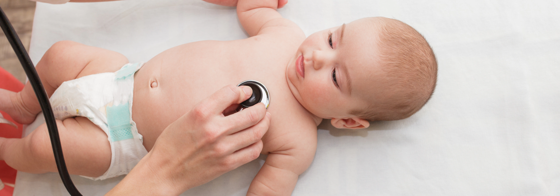 Baby mit Herzfehler