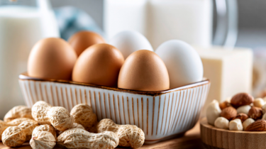 Eier und Erdnüsse in der Schwangerschaft: Kann die Ernährung Allergien beim Baby verhindern?